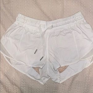 Lululemon Hotty Hot Short
